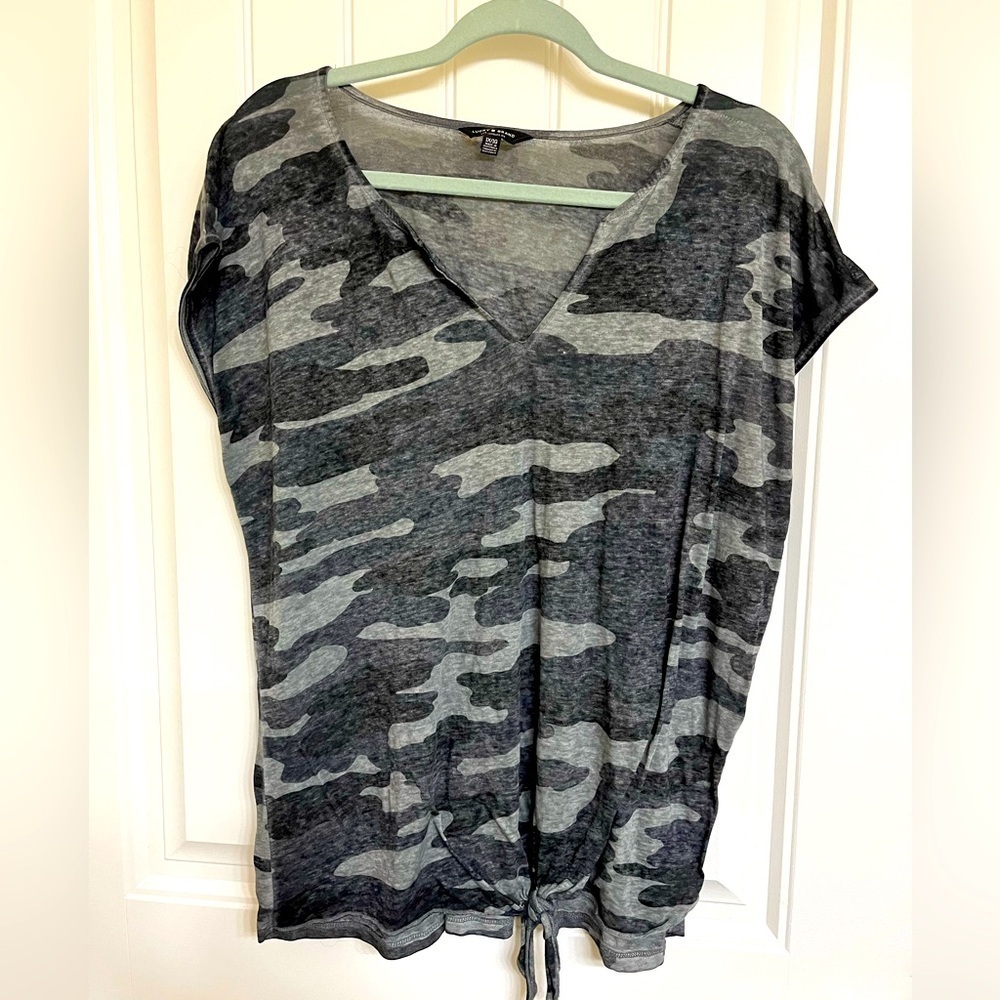 Lucky Brand Women’s Black Grey Camo blouse with tying at the bottom